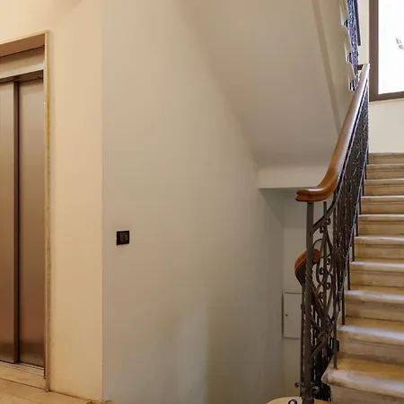 Vecellio, Rustico In Centro A Апартаменты Триест